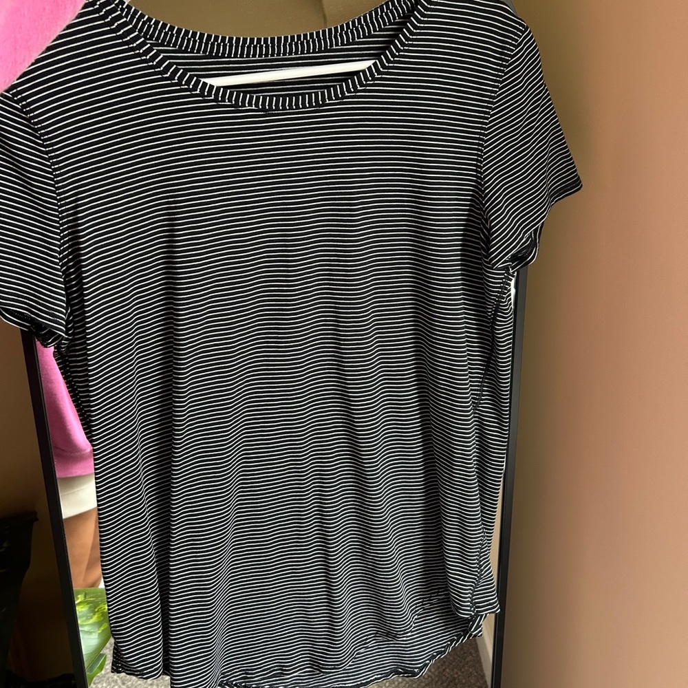 Lululemon striped shirt size 12